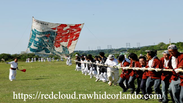 Keajaiban Layang-Layang Raksasa: Tradisi