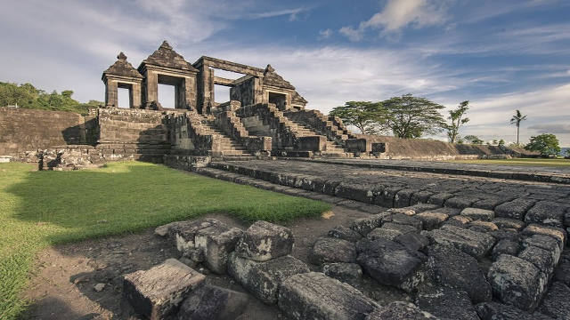 Menyingkap Keagungan Situs Ratu Boko